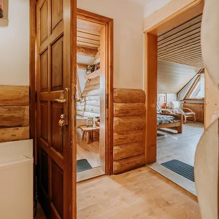 Stella Ewelina I Lukasz 코스실리스코