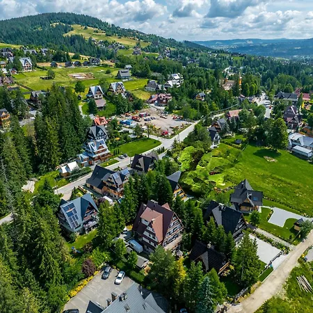 Stella Ewelina I Lukasz Pensión